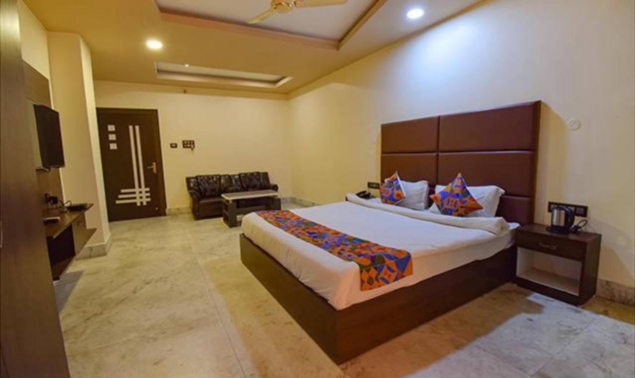 Fabhotel Rr Suites غاواهاتي المظهر الخارجي الصورة