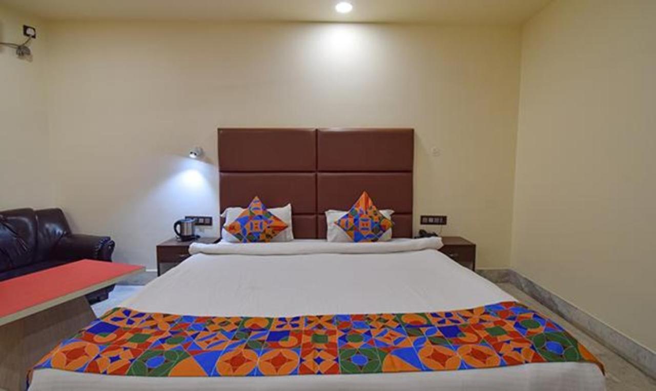 Fabhotel Rr Suites غاواهاتي المظهر الخارجي الصورة